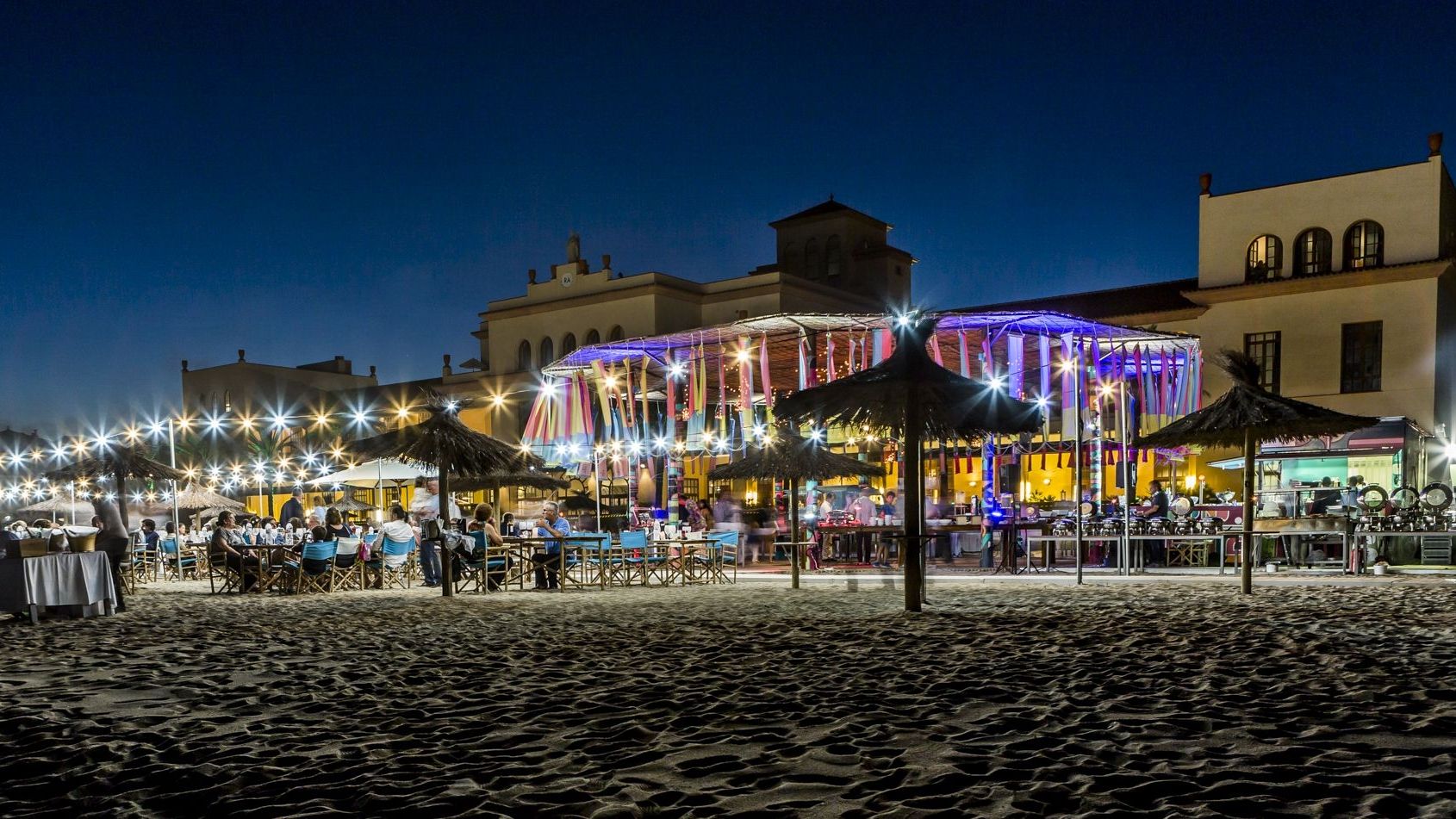 Beach Club | Le Méridien Ra Beach Hotel & Spa